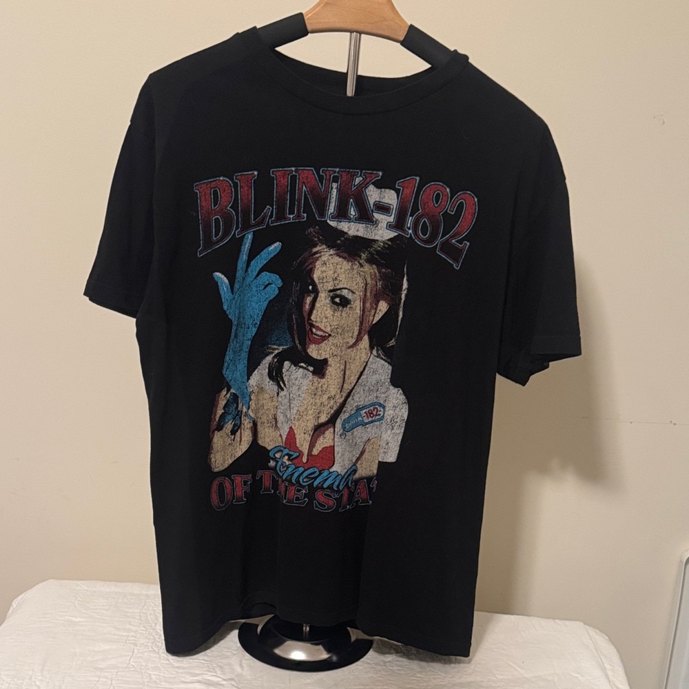Blink-182 Black Graphic Tee - Short Sleeve